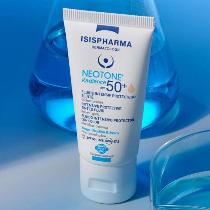 isispharma-isispharma-neotone-radiance-spf-50-teint-light-cremes.jpg ISISPHARMA NEOTONE RADIANCE SPF 50+ TEINT LIGHT – Image 1